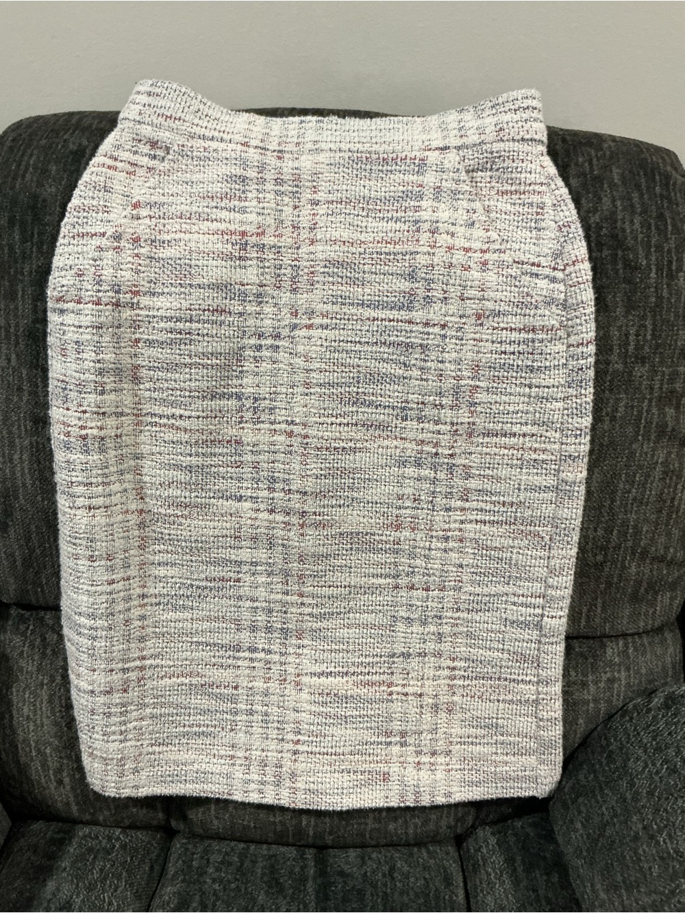 Banana Republic Cream Tweed Pencil Skirt with Subtle Multi-Color Threading